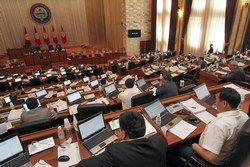 В Жогорку Кенеше вновь поднимают вопрос нехватки детсадов